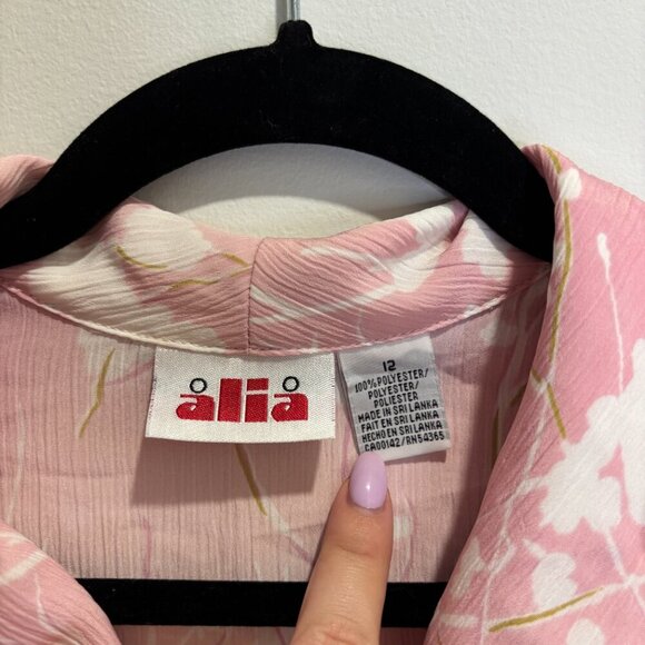 Vintage Pink Floral Crinkle Button up Blouse Size 12 - Picture 9 of 13